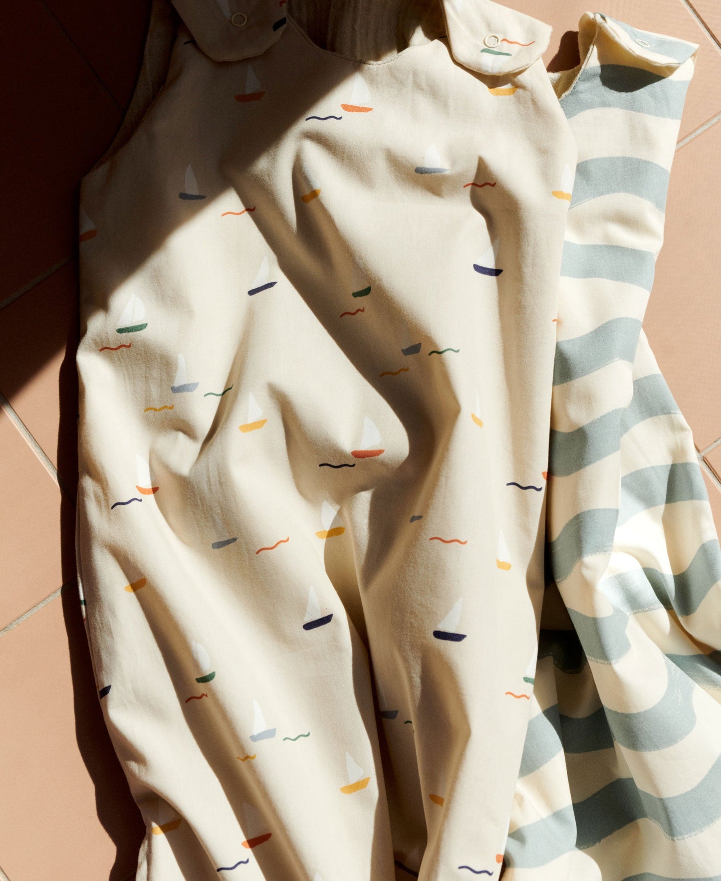 Sac de couchage Sylvia, Vagues