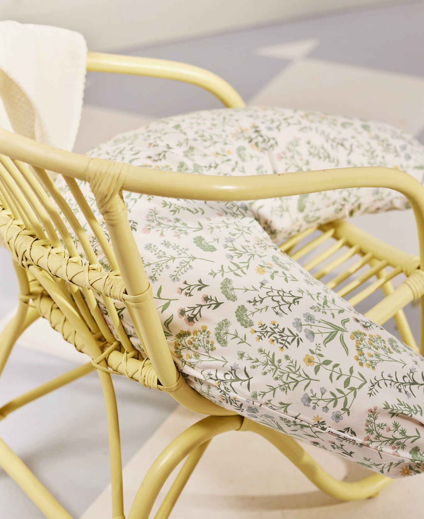 Coussin d'allaitement Vela, Fleurs d'été