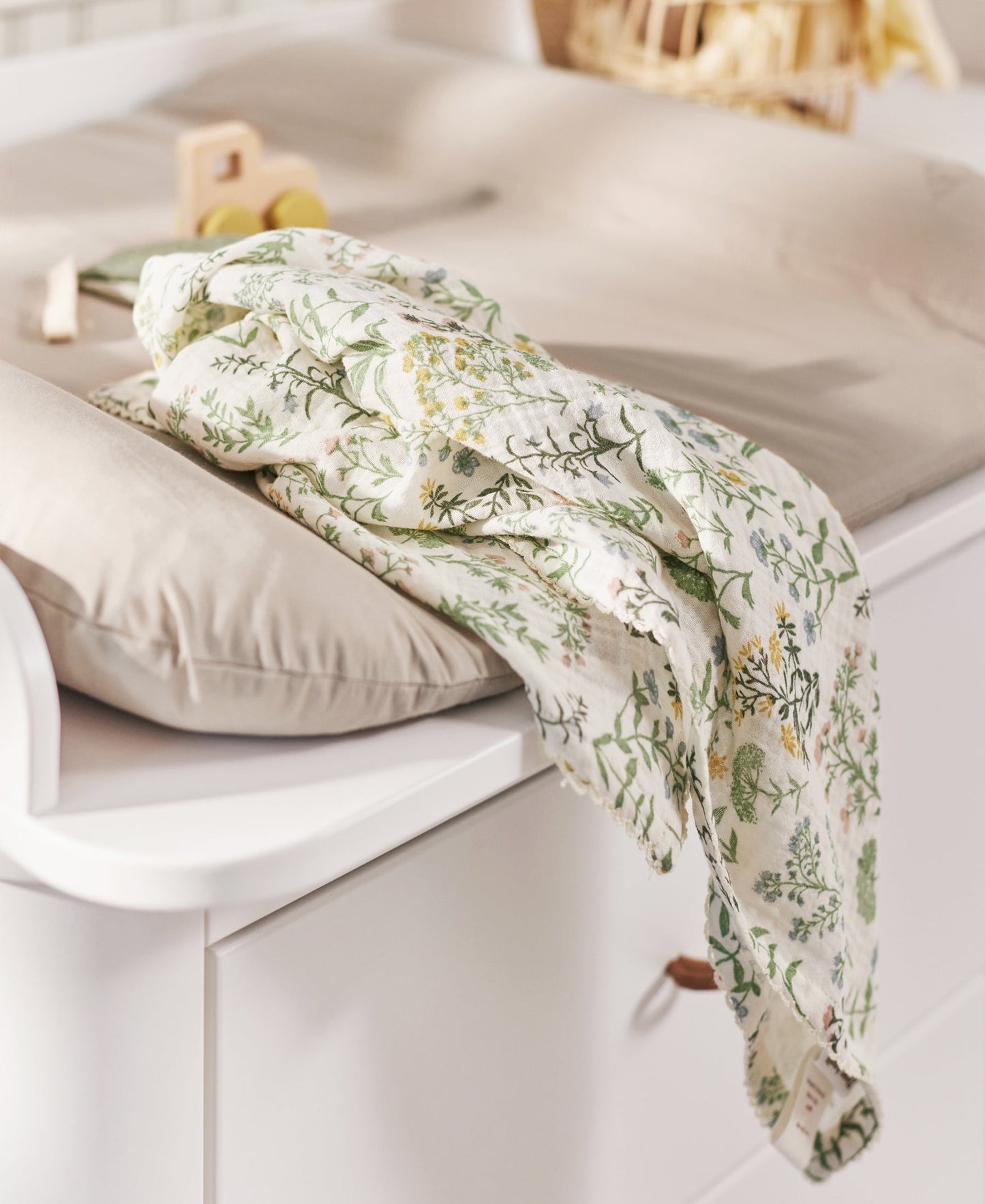 Chiffons en mousseline Mio, fleurs d'été