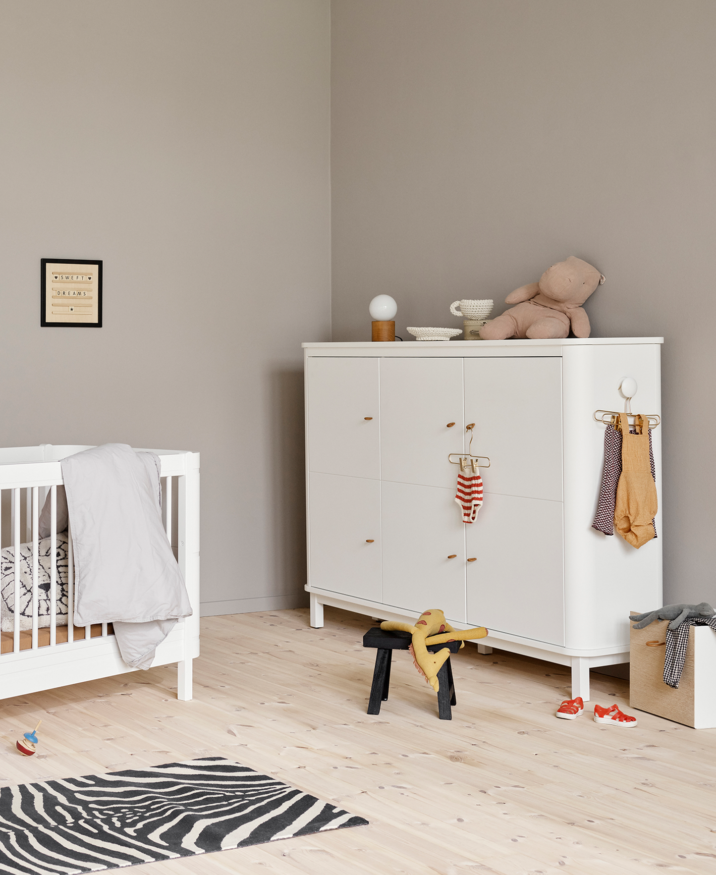 Armoire multiple en bois 3 portes, blanche