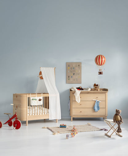 Lit bébé Wood Mini+ avec kit junior, chêne