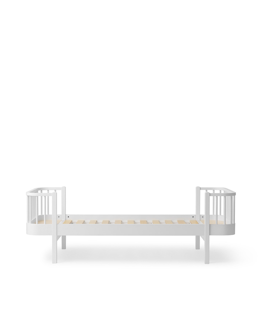 Lit original en bois, blanc