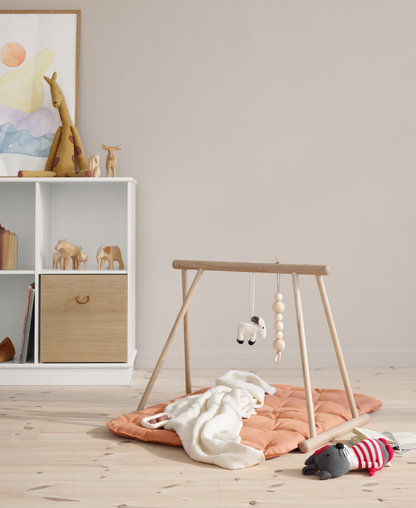 Portique d'éveil en bois pour bébé